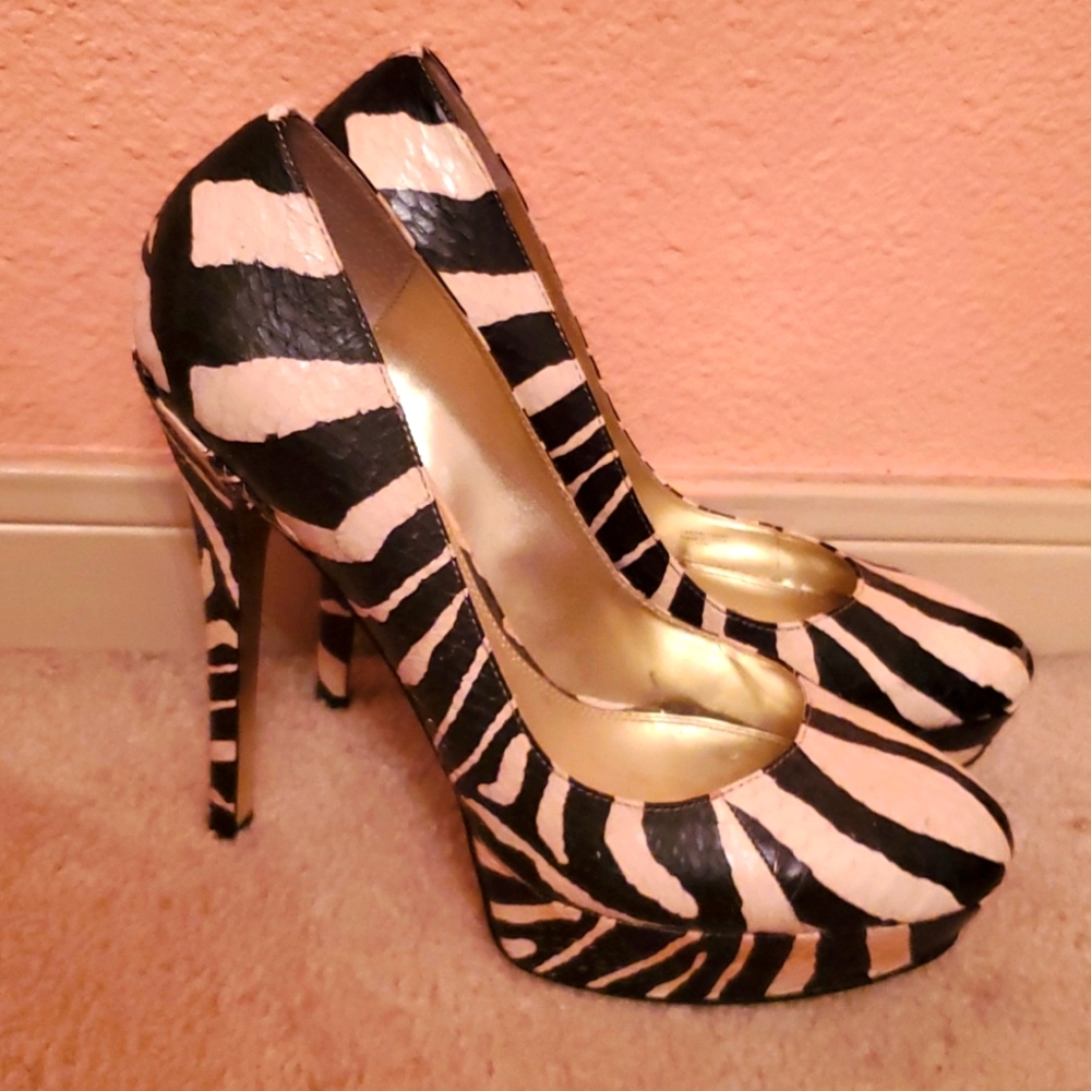 Bebe Sz 10 Zebra print